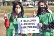 Promotores ambientales realizaron una jornada de limpieza de la orilla del Paraná