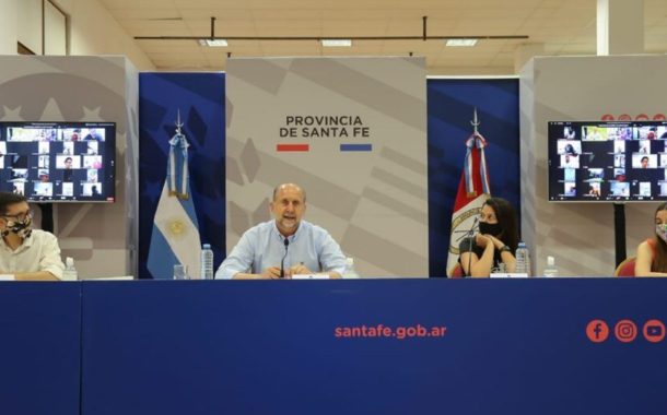 Perotti firmó convenios con organizaciones sociales en el marco del programa Santa Fe Más