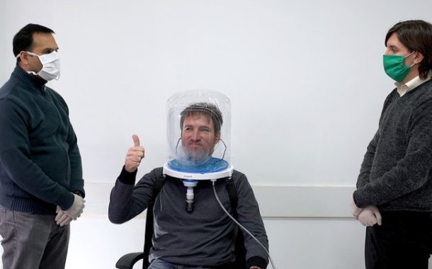 Fabrican cascos de ventilación para pacientes con Covid-19