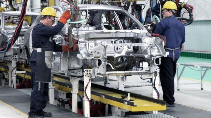 Más de la mitad de las empresas autopartistas produjo en octubre lo mismo o más que hace un año