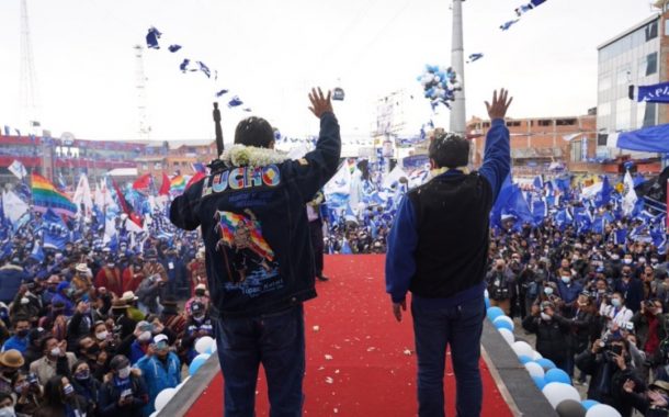 La noche que retornó la democracia