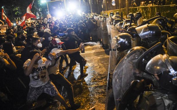 Disturbios en Perú tras la destitución de Vizcarra y la asunción de Manuel Merino
