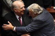 Mujica y Sanguinetti se despidieron del Congreso de Uruguay