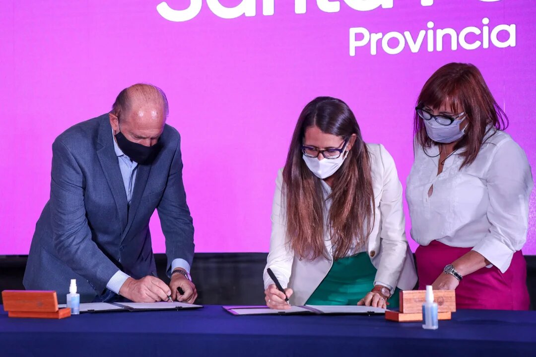 Perotti anunció la creación del ministerio de Igualdad y Género