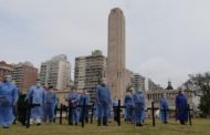 Profesionales de la salud pidieron en el Monumento medidas para aliviar el sistema