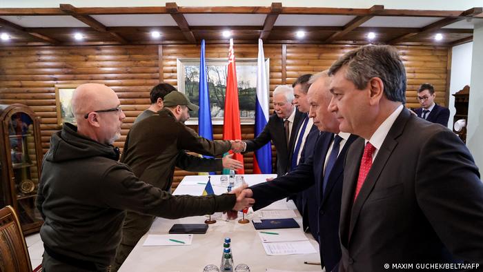 La tercera ronda de negociaciones entre Ucrania y Rusia dejó sabor a poco