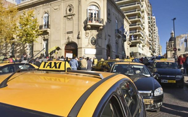Taxistas llevaron sus reclamos al Concejo Municipal